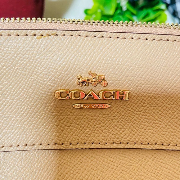 Coach Brooke carryall NWT in signature print with crossbody strap , original - Picture 6 of 9